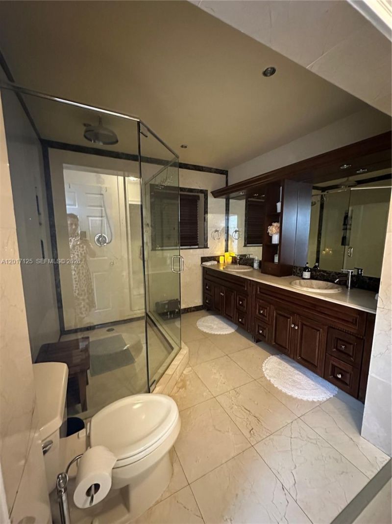 2908 Bayview Dr, Fort Lauderdale, FL 33306 Photo