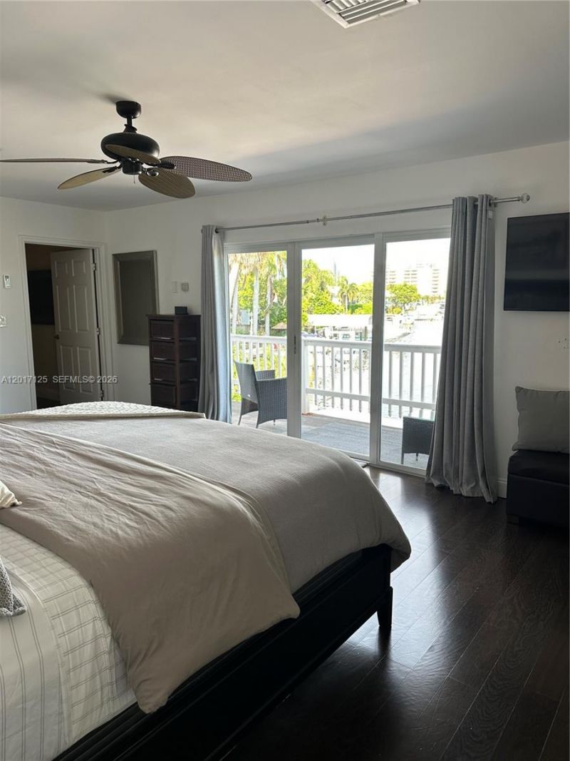 2908 Bayview Dr, Fort Lauderdale, FL 33306 Photo