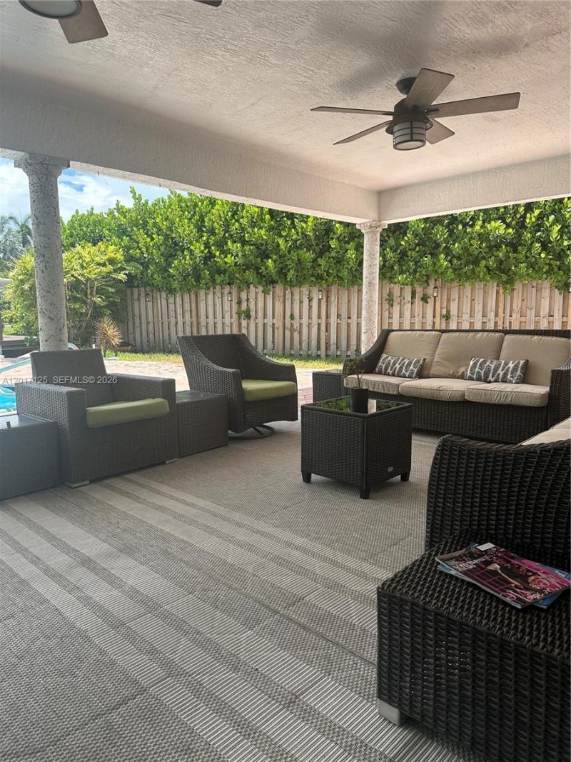 2908 Bayview Dr, Fort Lauderdale, FL 33306 Photo