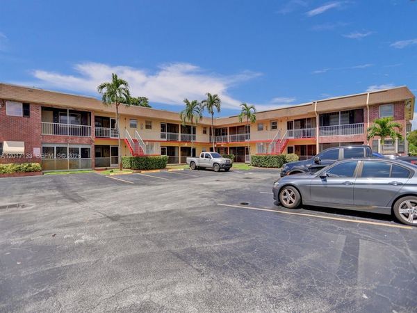 2040 NW 81st Ave, Unit 117, Pembroke Pines, FL 33024