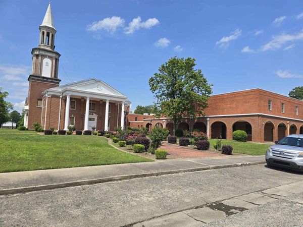 2309 S Poplar Street, Pine Bluff, AR 71601