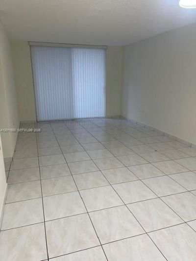 8201 NW 8th St, Unit 1-414, Miami, FL 33126 Photo