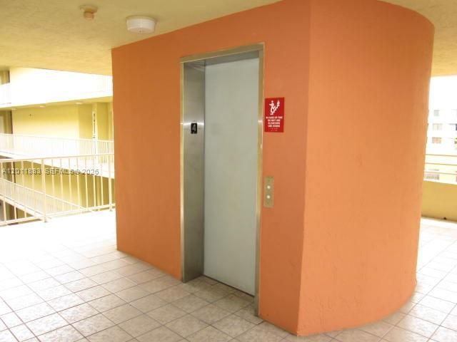 8201 NW 8th St, Unit 1-414, Miami, FL 33126 Photo