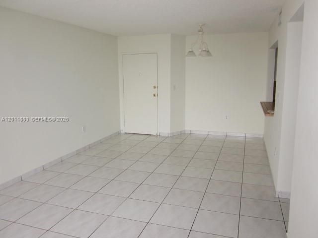 8201 NW 8th St, Unit 1-414, Miami, FL 33126 Photo
