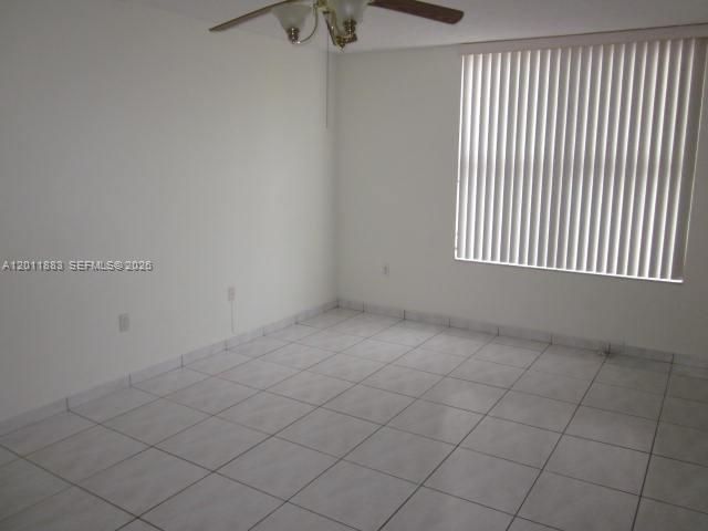 8201 NW 8th St, Unit 1-414, Miami, FL 33126 Photo