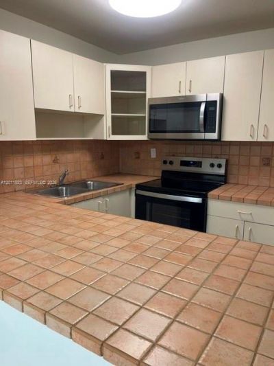 8201 NW 8th St, Unit 1-414, Miami, FL 33126 Photo