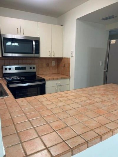 8201 NW 8th St, Unit 1-414, Miami, FL 33126 Photo
