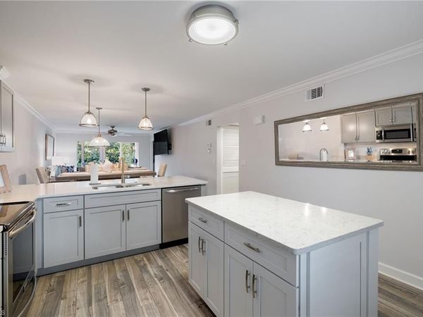 3021 Sandpiper Bay CIR, Unit E106, NAPLES, FL 34112