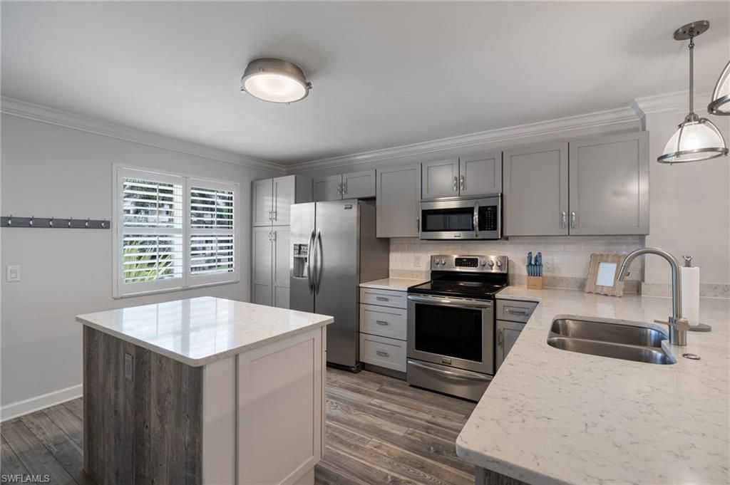 3021 Sandpiper Bay Cir, Unit E106, Naples, FL 34112 Photo