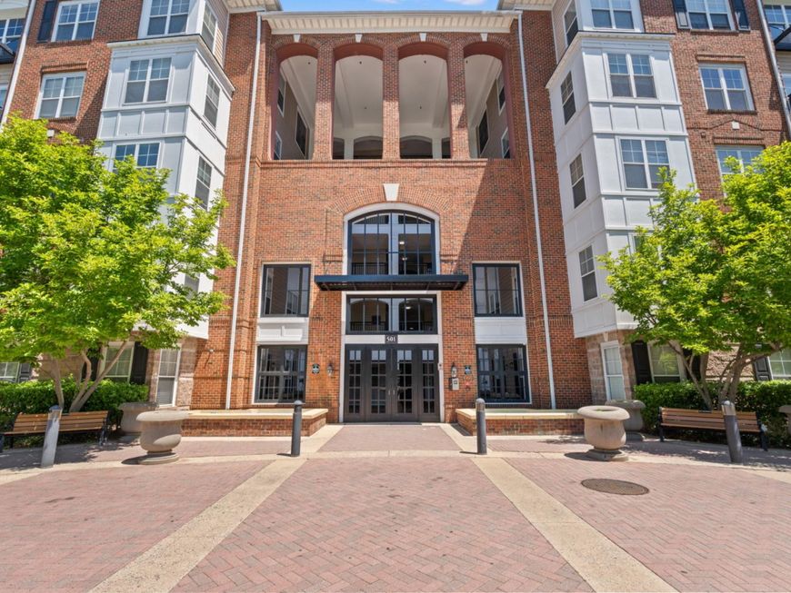 501 Hungerford Drive, Unit 154, Rockville, MD 20850 Main Photo