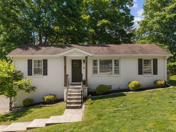 220 Crestland Dr, Columbia, TN 38401