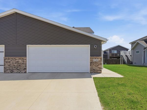 2745 10th Street W, West Fargo, ND 58078