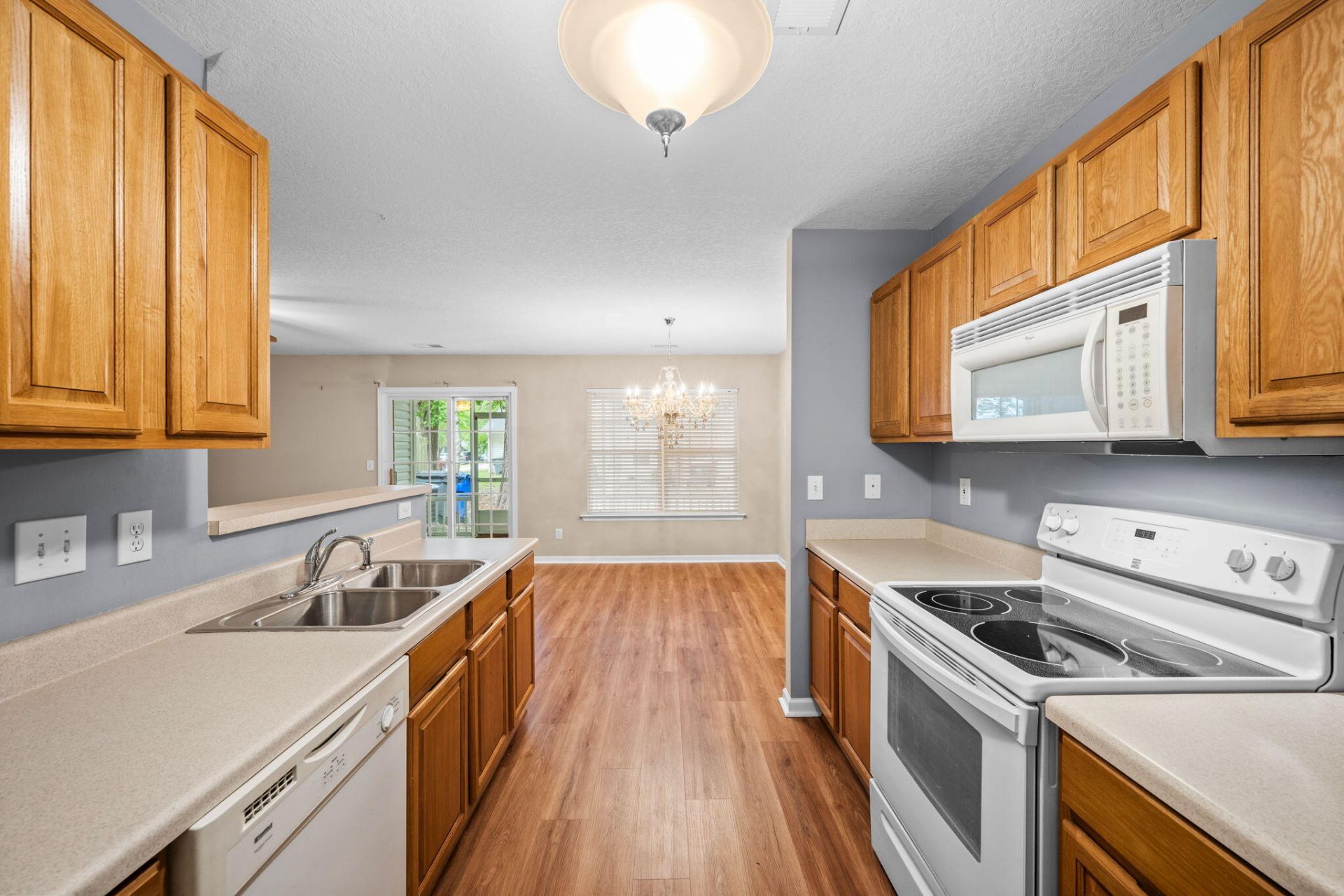 7873 Park Gate Drive Photo 19