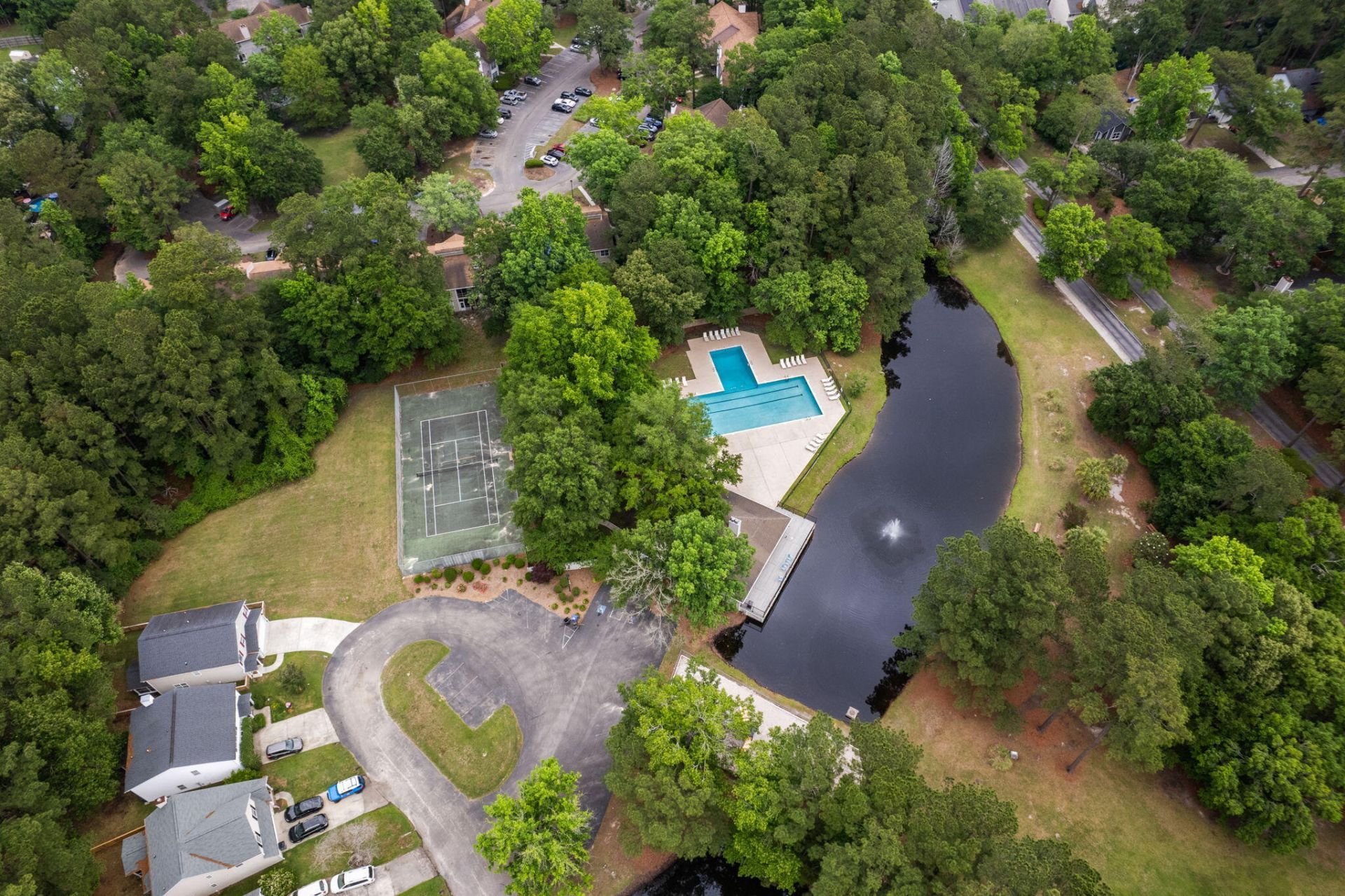 7873 Park Gate Drive Photo 43