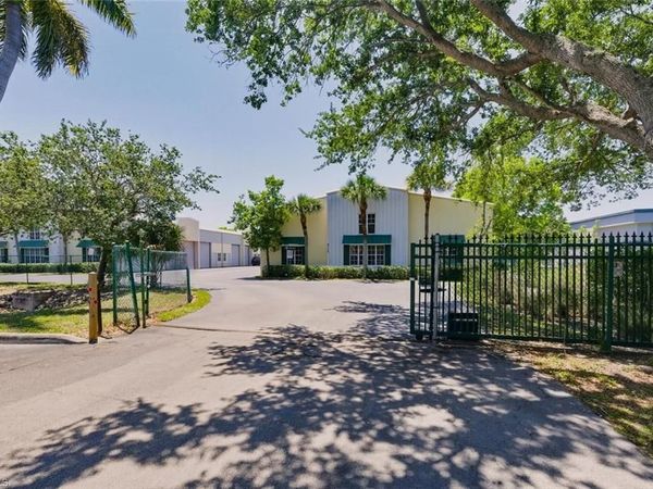 4776 Radio RD, Unit 101, NAPLES, FL 34104