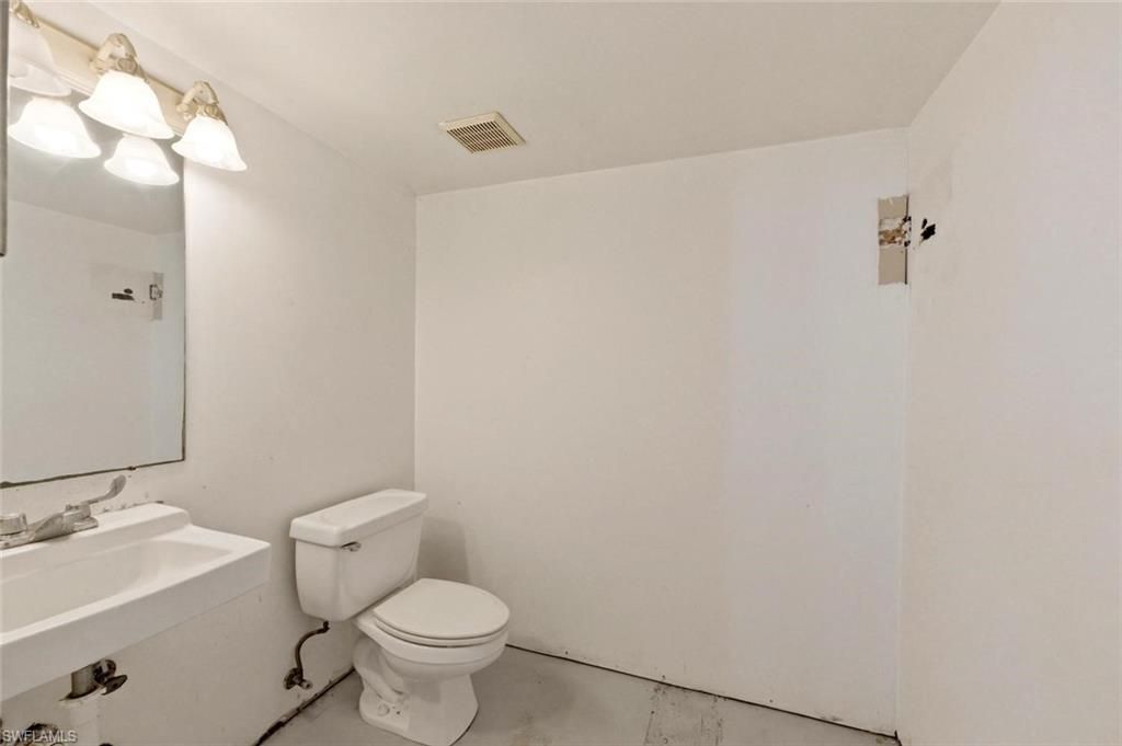 4776 Radio Rd , Unit 101, Naples, FL 34104 Photo
