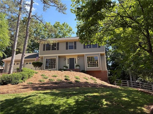 8015 Meadowsweet Trace, Roswell, GA 30076
