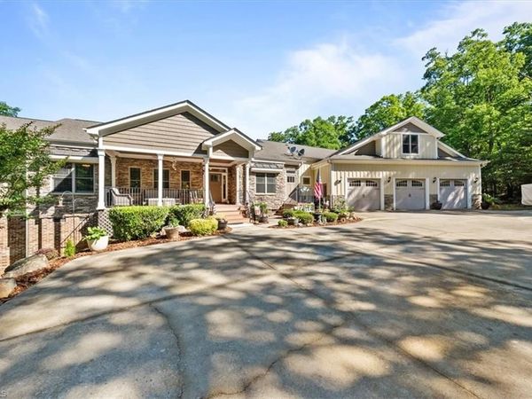2207 Sierra Trace Road, Denton, NC 27239