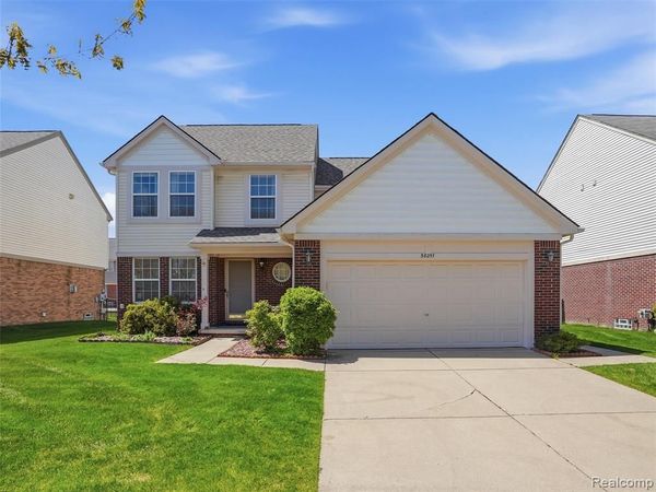 38257 Plumhollow Drive, Sterling Heights, MI 48312
