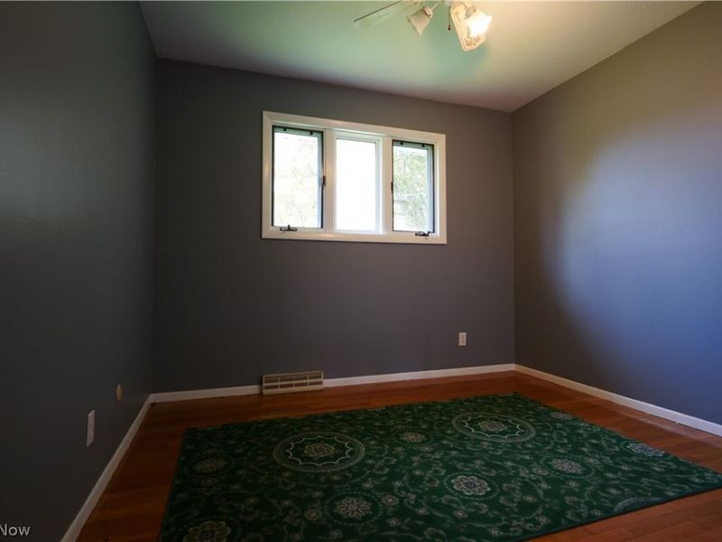 9307 Munich Drive, Parma, OH 44130 Photo 16