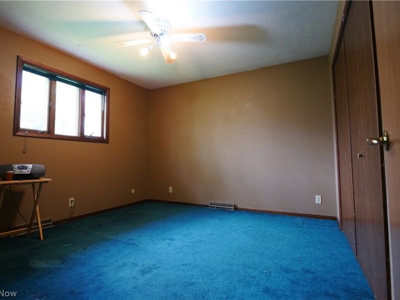 9307 Munich Drive, Parma, OH 44130 Photo 24