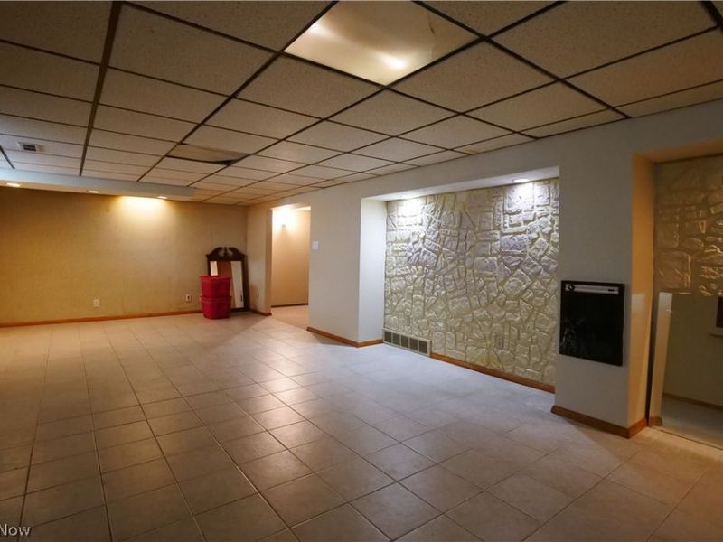 9307 Munich Drive, Parma, OH 44130 Photo 34