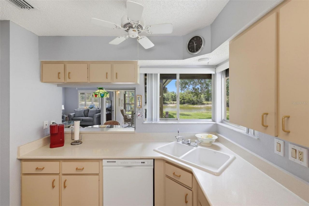 3016 Sail Pointe Circle, Unit 4A, Venice, FL 34293 Photo