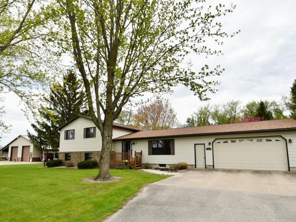 131 Walnut, Zumbrota, MN 55992