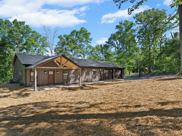 322 Madison 1458, Huntsville, AR 72740