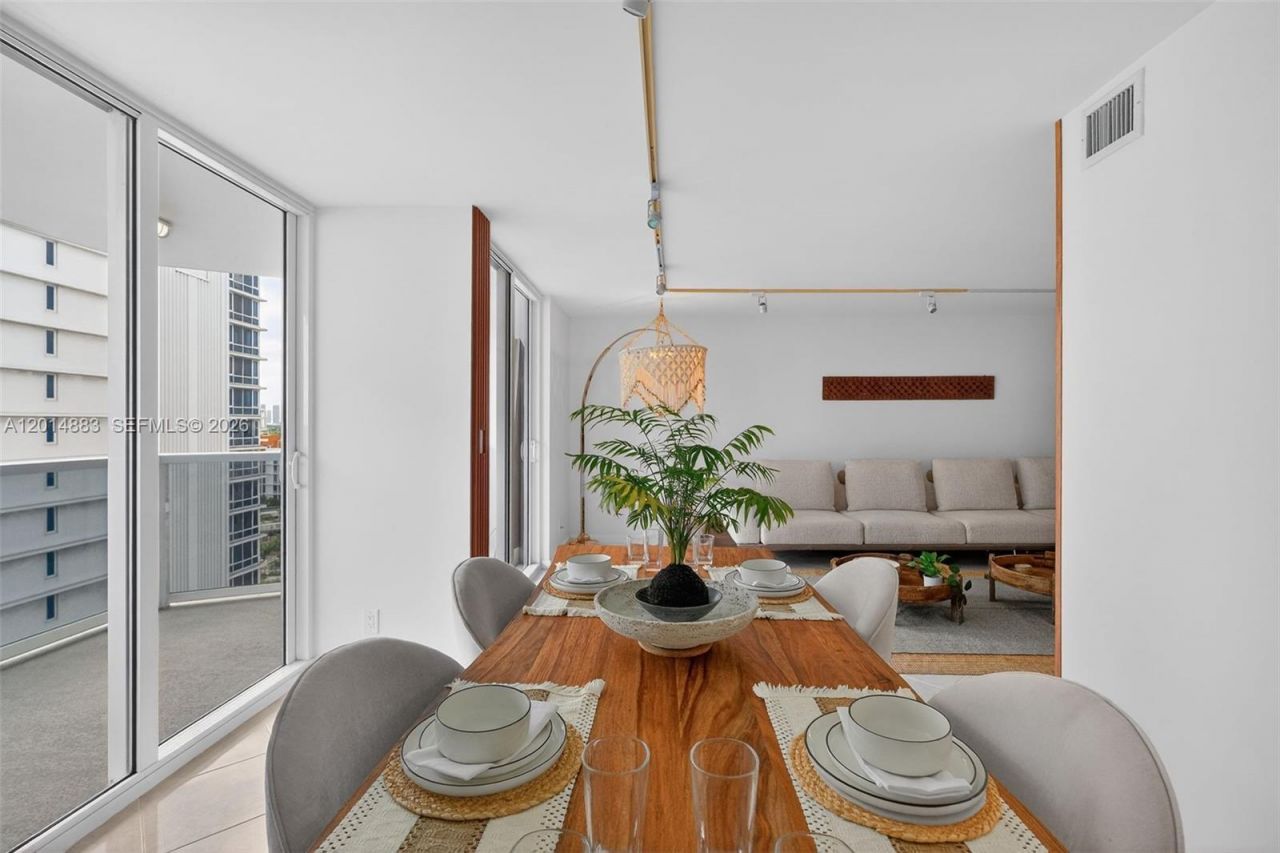 2401 Collins Ave, Unit 1406, Miami Beach, FL 33140 Photo