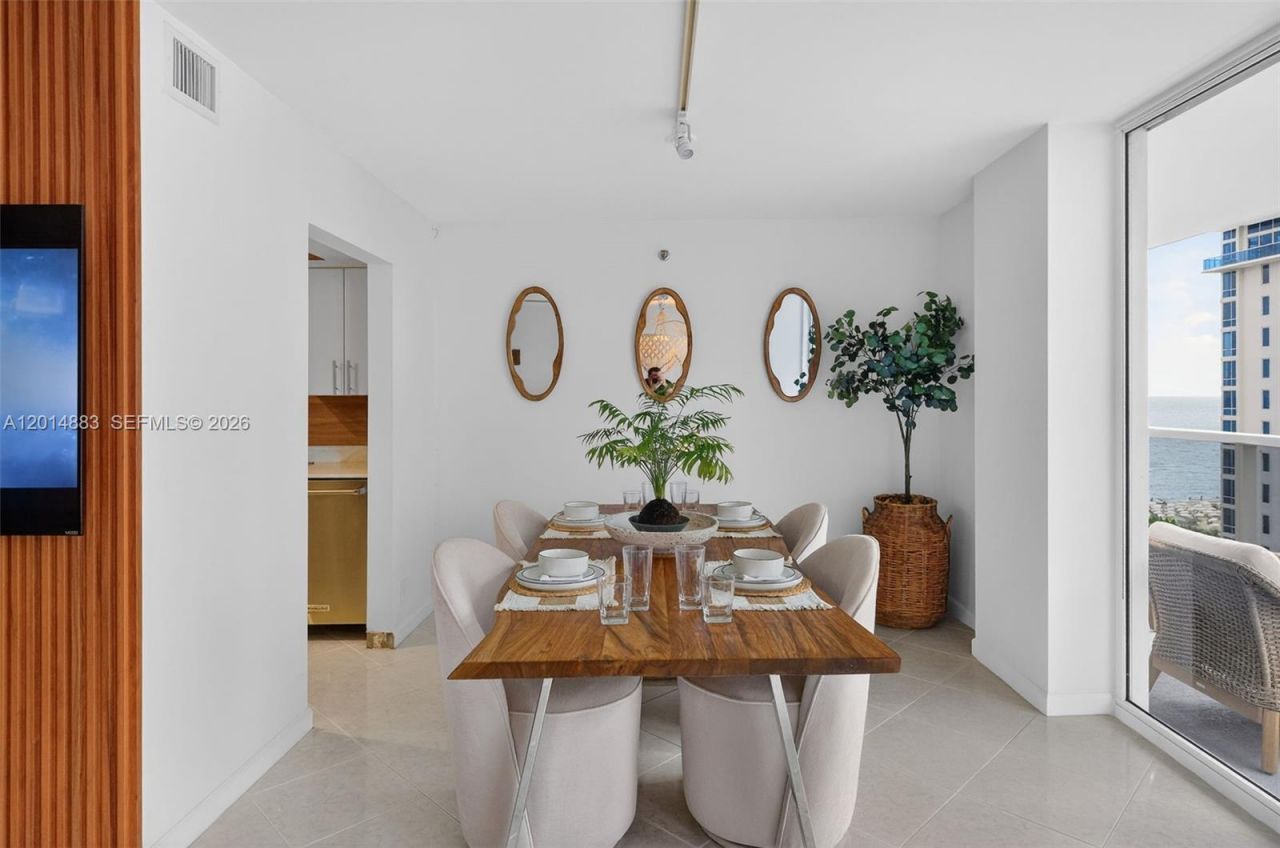 2401 Collins Ave, Unit 1406, Miami Beach, FL 33140 Photo