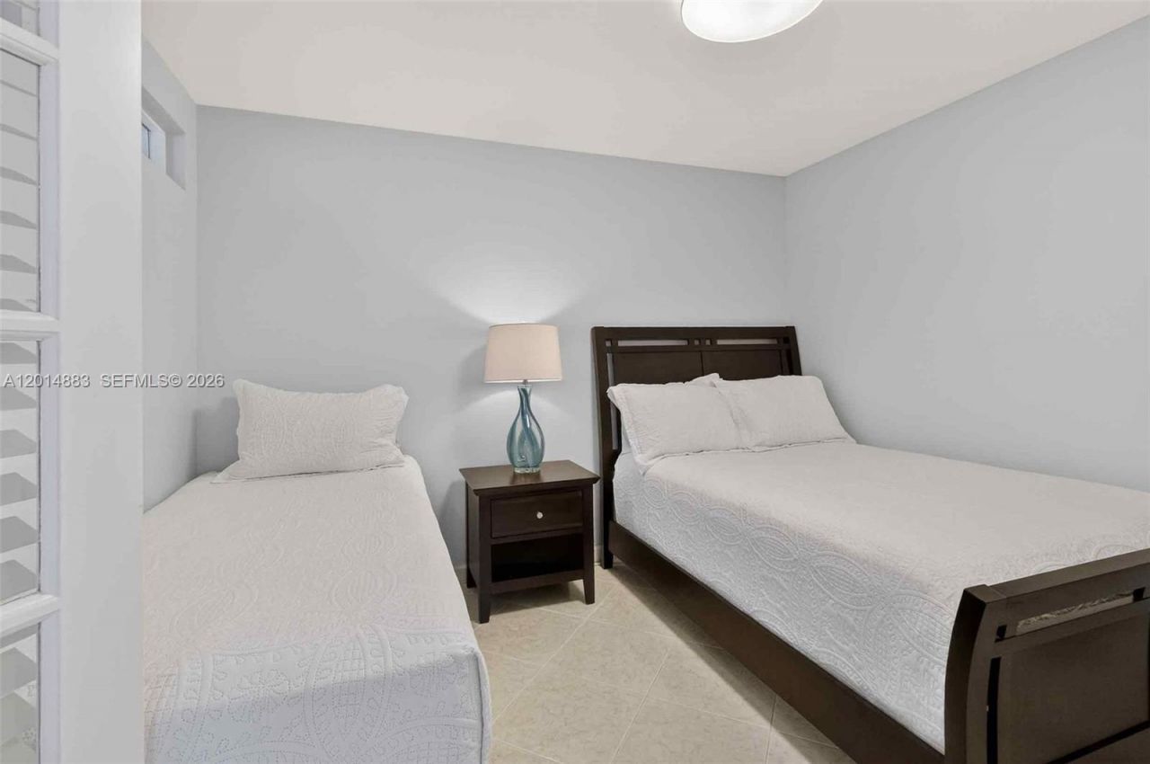 2401 Collins Ave, Unit 1406, Miami Beach, FL 33140 Photo