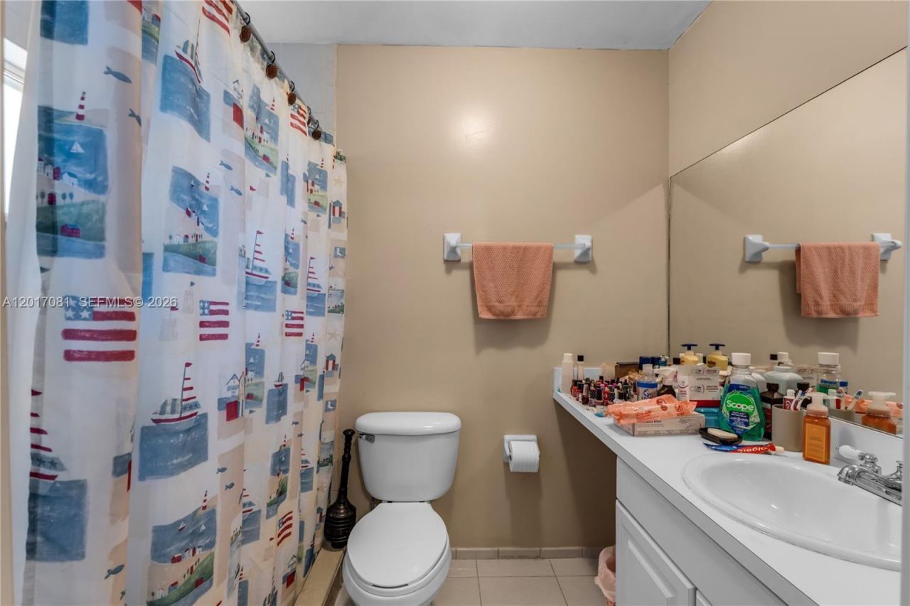 18300 SW 143rd Ct , Miami, FL 33177 Photo