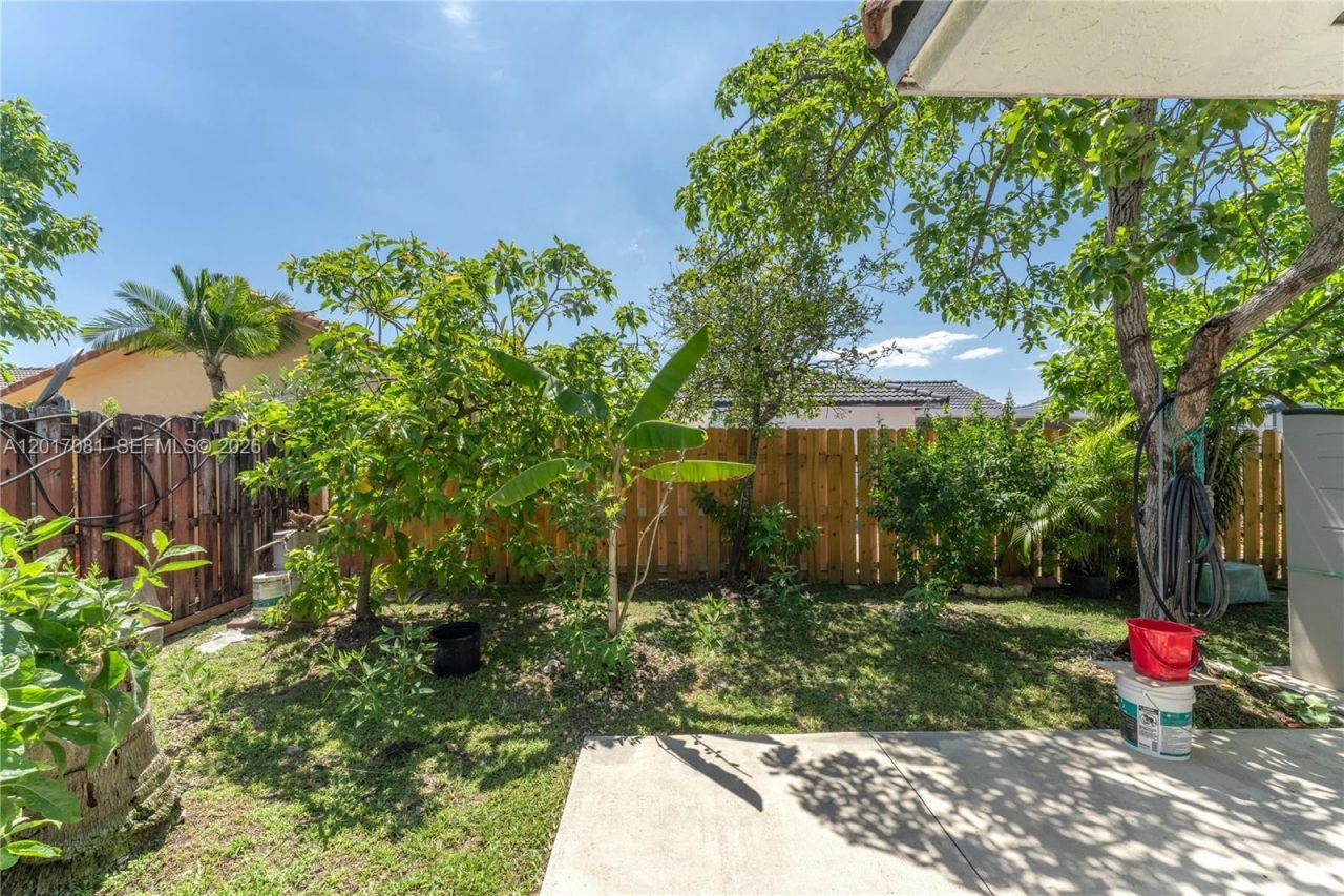 18300 SW 143rd Ct , Miami, FL 33177 Photo