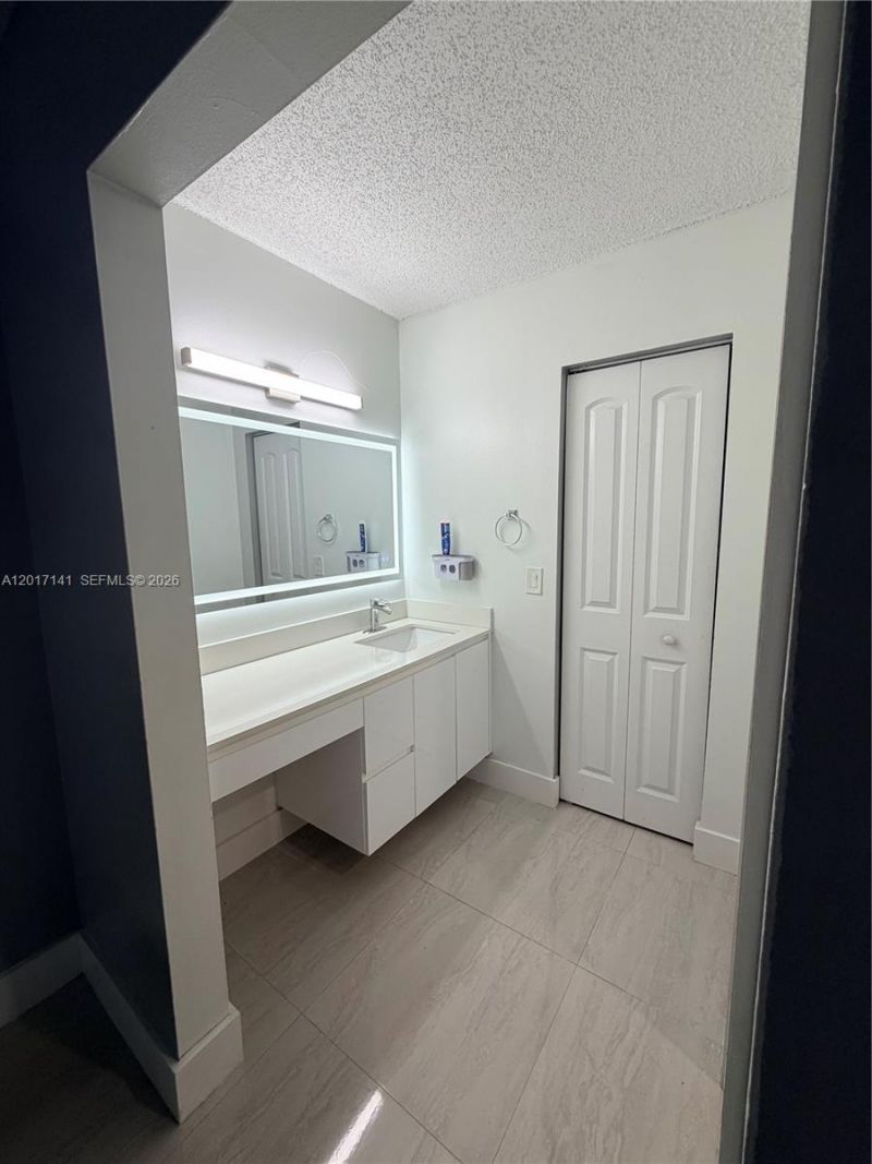 13850 SW 62nd St , Unit 303, Miami, FL 33183 Photo