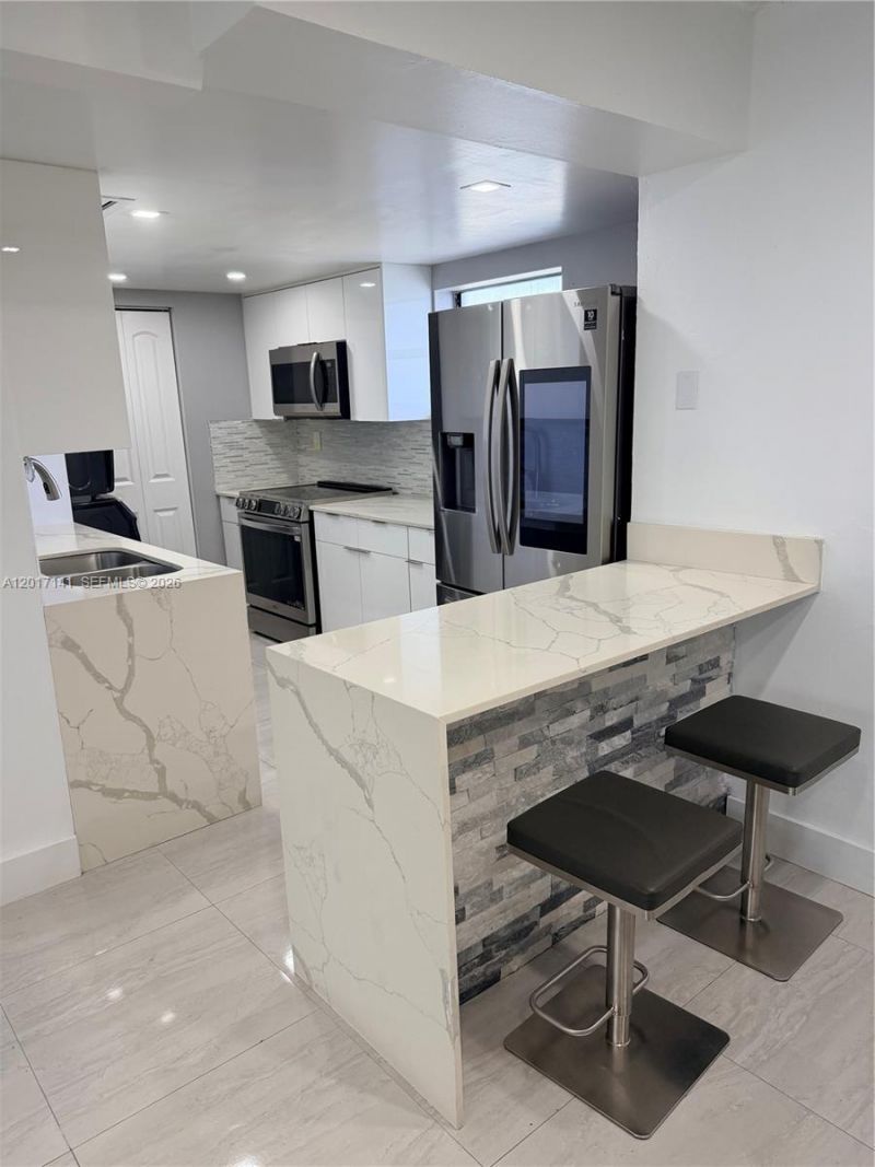 13850 SW 62nd St , Unit 303, Miami, FL 33183 Photo