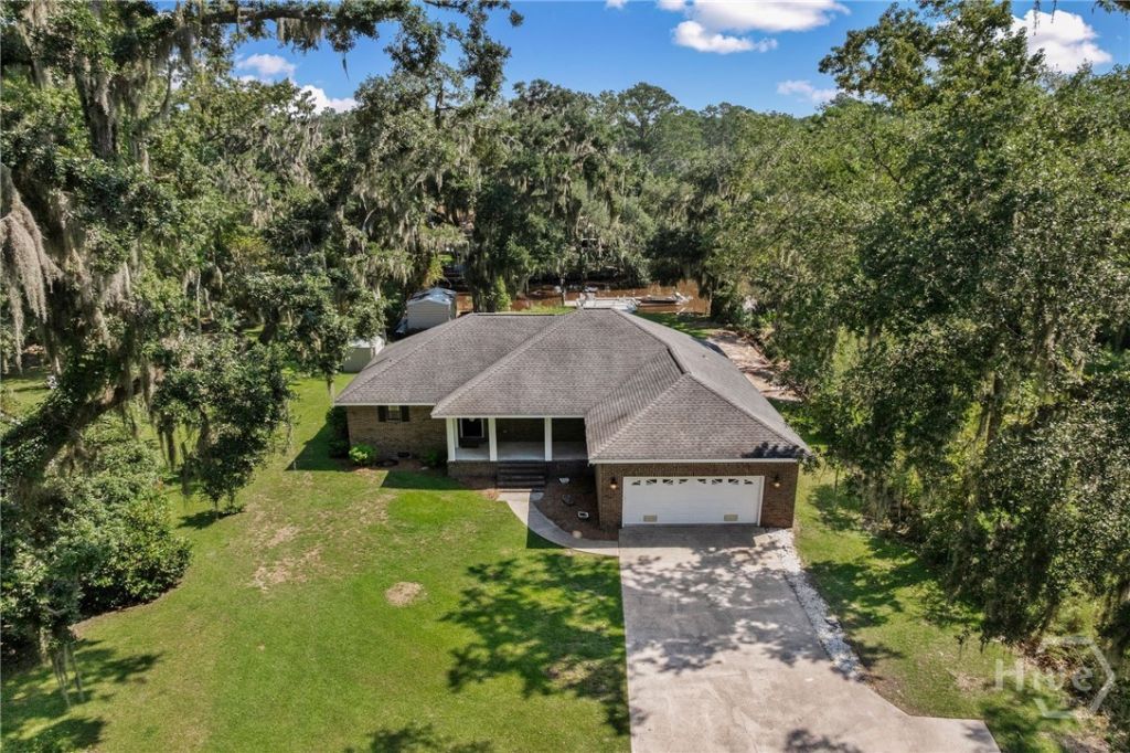 120 Pinetree Road, Midway, GA 31320 Main Photo