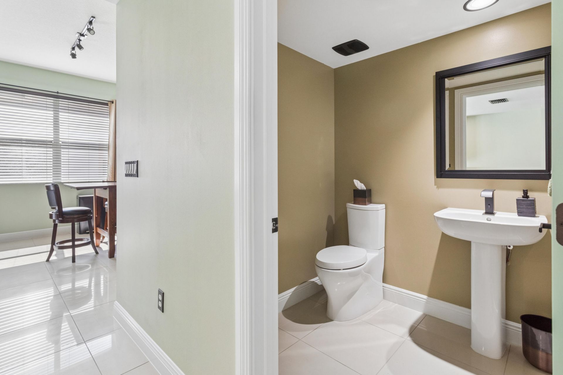 2678 N Federal Highway, Unit #13, Boynton Beach, FL 33435 Photo