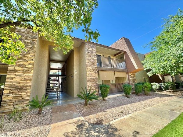 5060 Indian River Drive , Unit 379, Las Vegas, NV 89103