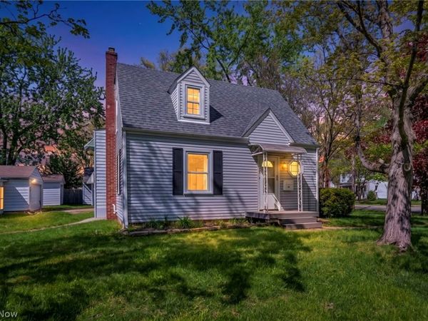 228 Sanford Street , Ravenna, OH 44266