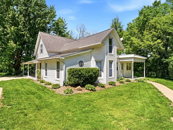 1103 HALSTEAD, Muscatine, IA 52761