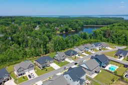 619 Sterling Brook Dr Drive  photo 4
