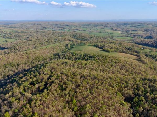 0000 MC 4048 , Yellville, AR 72687