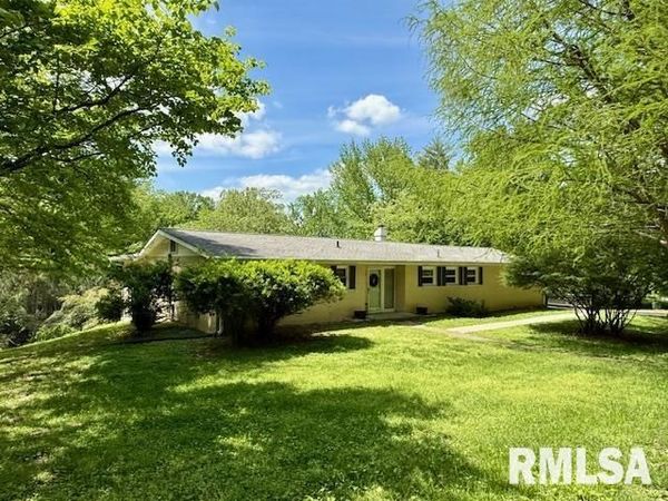 39 Apple Orchard Road, Carbondale, IL 62903