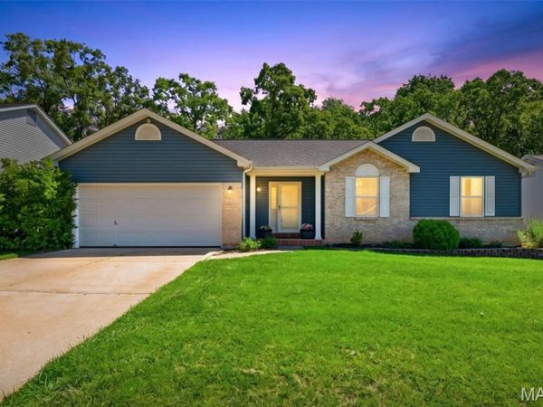 886 Sherwood Forest Court, O'Fallon, MO 63366