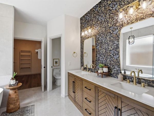 5953 Hillview Drive, Watauga, TX 76148