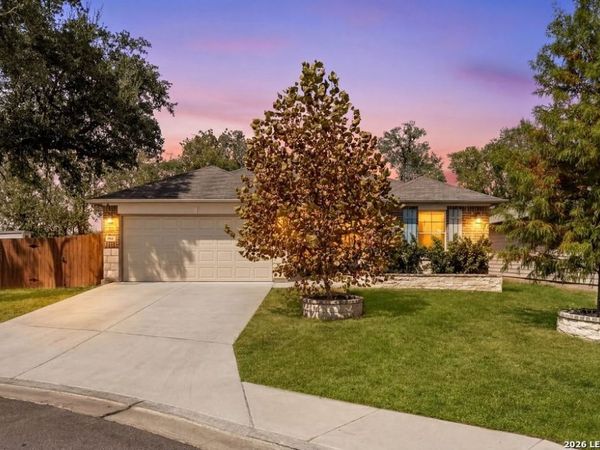 829 MARGAY LOOP, Seguin, TX 78155