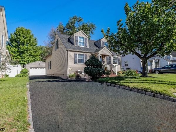 26 W Cliff Rd, Woodbridge, NJ 07067