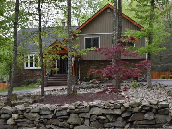 90 M And M Road, Middletown, NY 10940