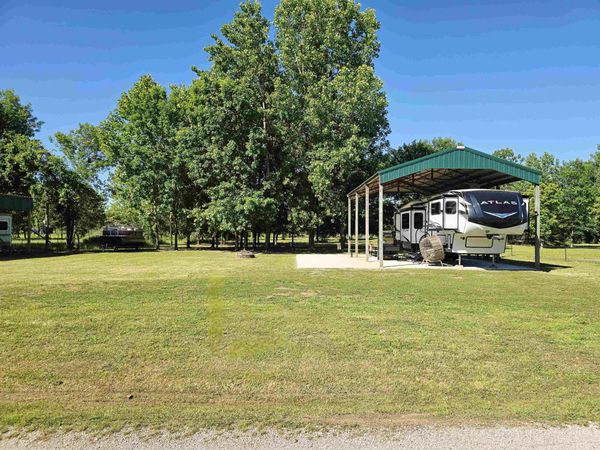 3111 CATFISH LN, Crump, TN 38327